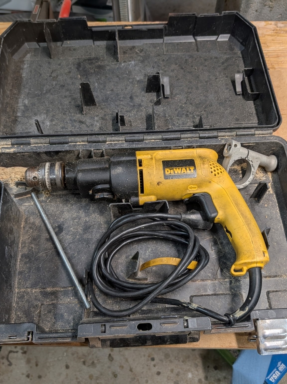 DeWalt 1/2" Hammer drill 
The data plate is on the second picture
